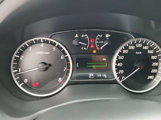 Nissan Sylphy — Фото автомобиля 11