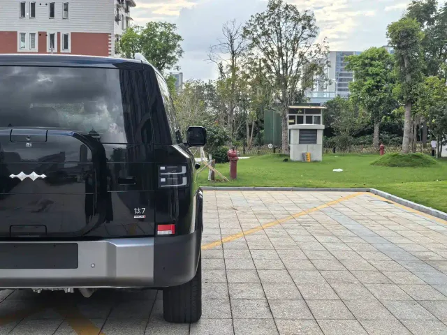 BYD FangChengBao Titanium 7 — Фото автомобиля 23