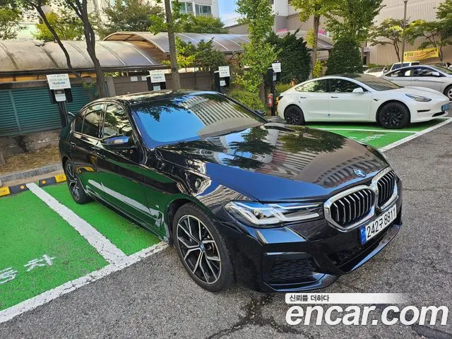 Фотография автомобиля — BMW 5 Series G30