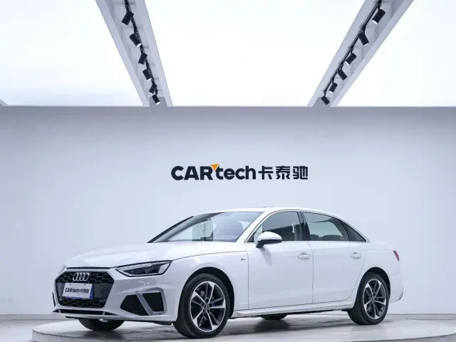 Фотография автомобиля — Audi A4L