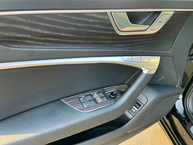 Audi A6L — Фото автомобиля 12
