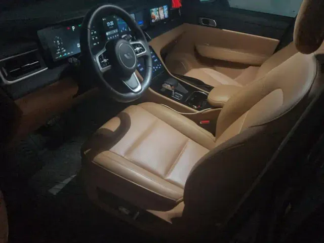 Li Auto ONE — Фото автомобиля 9