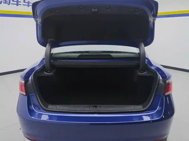 Geely Borui — Фото автомобиля 4