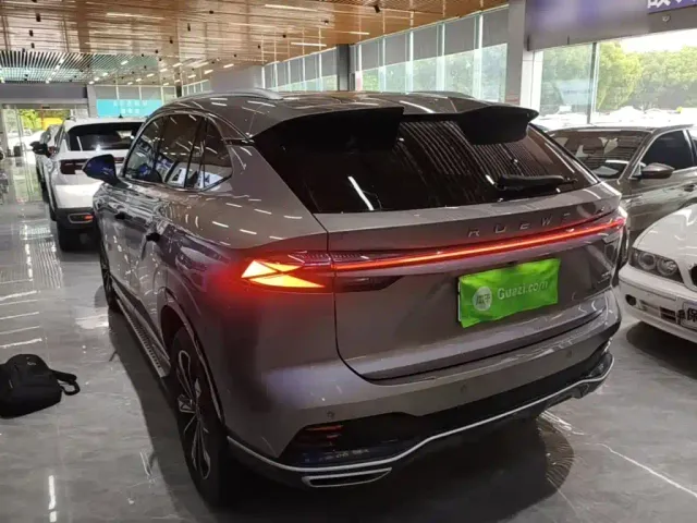 Roewe RX5 — Фото автомобиля 4