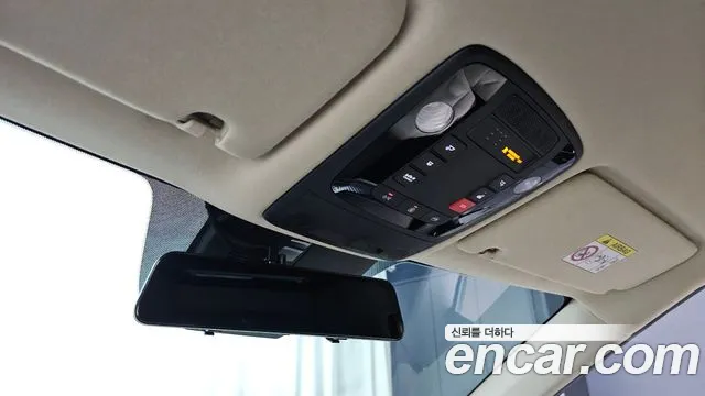 Kia Carnival Generation 4 — Фото автомобиля 18