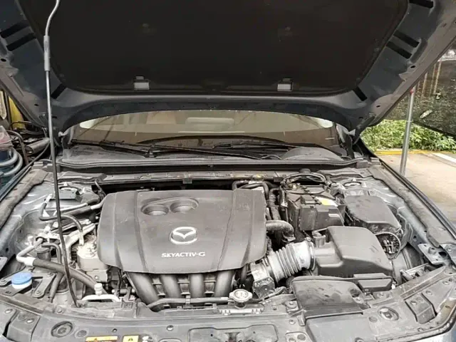 Mazda Axela — Фото автомобиля 15