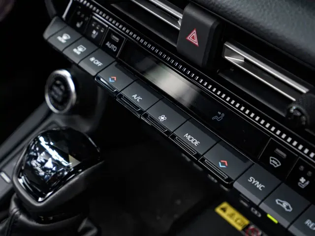 Toyota Prado — Фото автомобиля 7