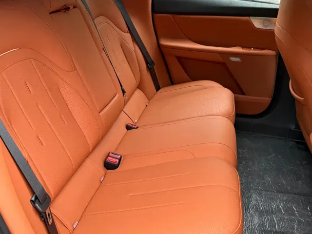 Dongfeng eπ 007 — Фото автомобиля 14