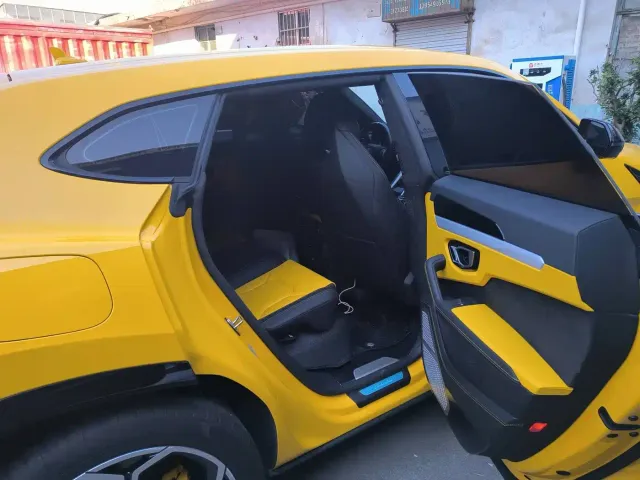 Lamborghini Urus — Фото автомобиля 20
