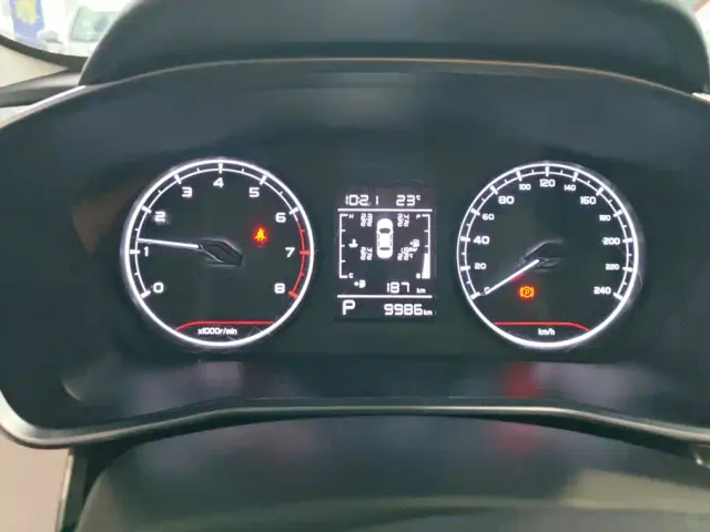 Geely Binyue 2024 1.5T DCT Soaring Dragon Edition — Фото автомобиля 14