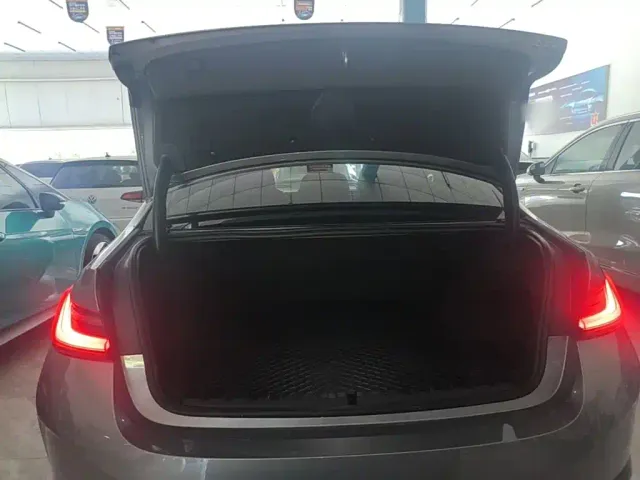 BMW i3 — Фото автомобиля 18