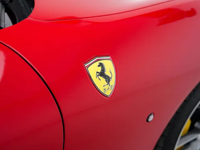 Ferrari Ferrari Roma 2020 3.9T V8 — Фото автомобиля 5
