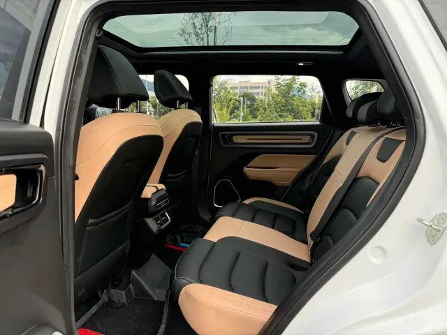 Geely ICON — Фото автомобиля 6