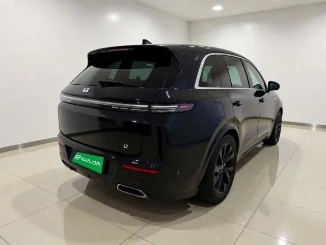 Li Auto L7 — Фото автомобиля 4
