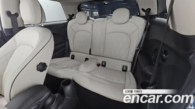 Mini Cooper — Фото автомобиля 11