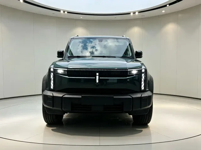 iCAR 03 — Фото автомобиля 2