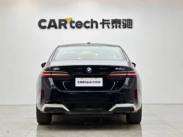 BMW 5 Series — Фото автомобиля 4
