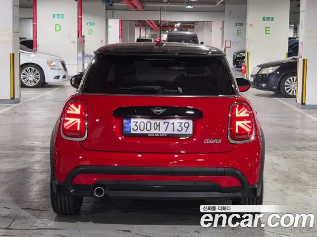 MINI Cooper — Фото автомобиля 3