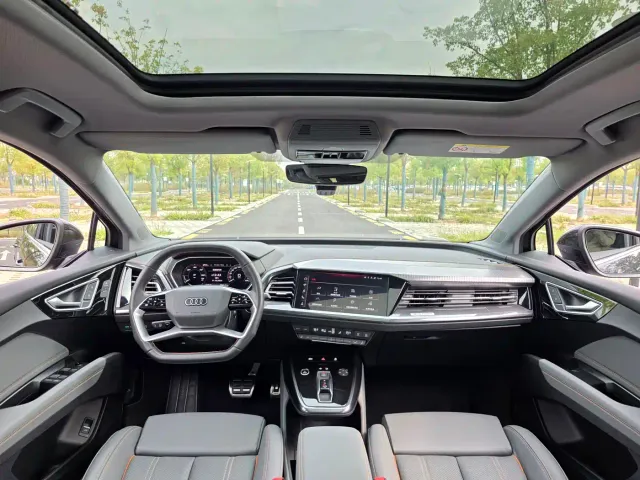 Audi Q4 e-tron — Фото автомобиля 20