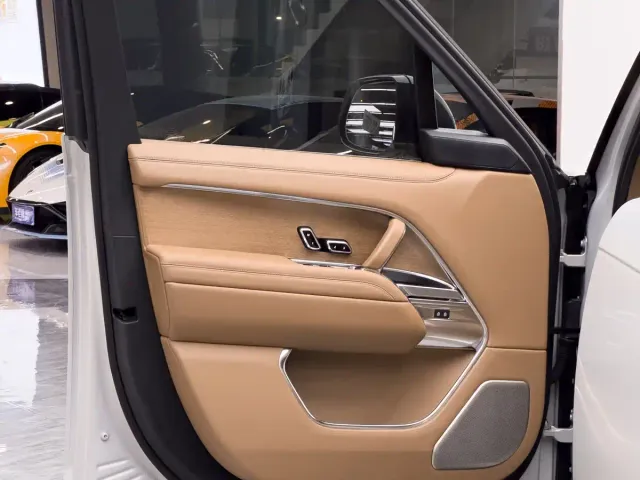 Land Rover Range Rover — Фото автомобиля 9