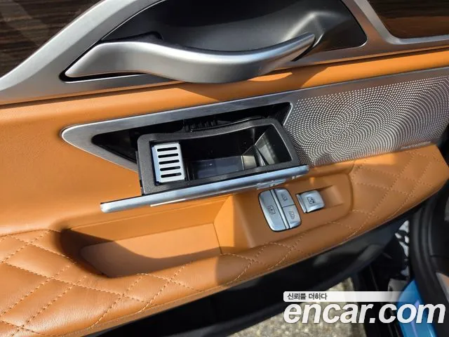 BMW 7 Series — Фото автомобиля 17