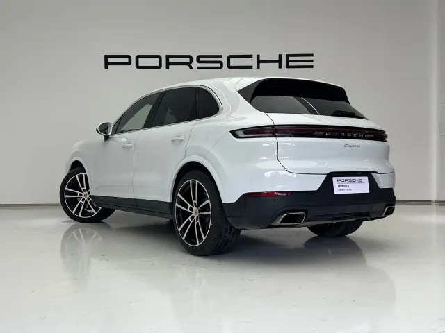 Porsche Cayenne — Фото автомобиля 7