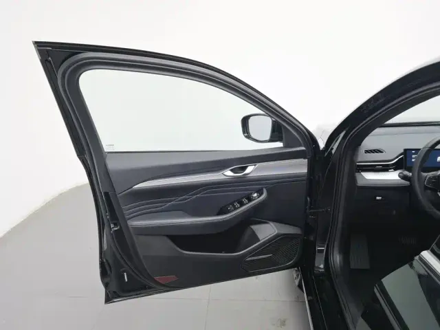 Geely Xingrui — Фото автомобиля 8