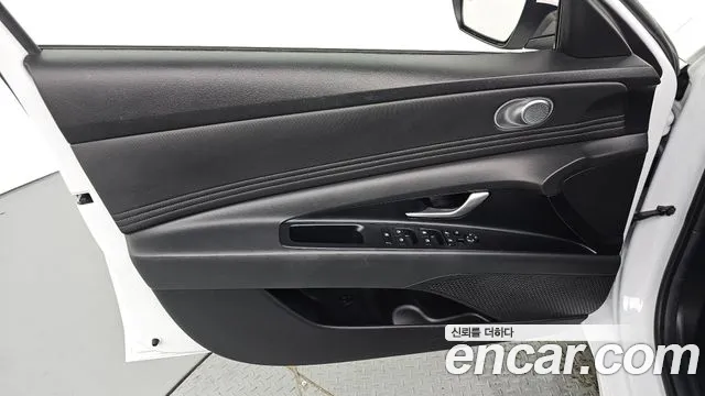 Hyundai Avante CN7 — Фото автомобиля 13