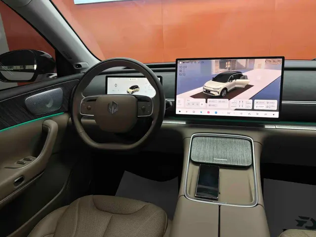Leapmotor C11 — Фото автомобиля 12