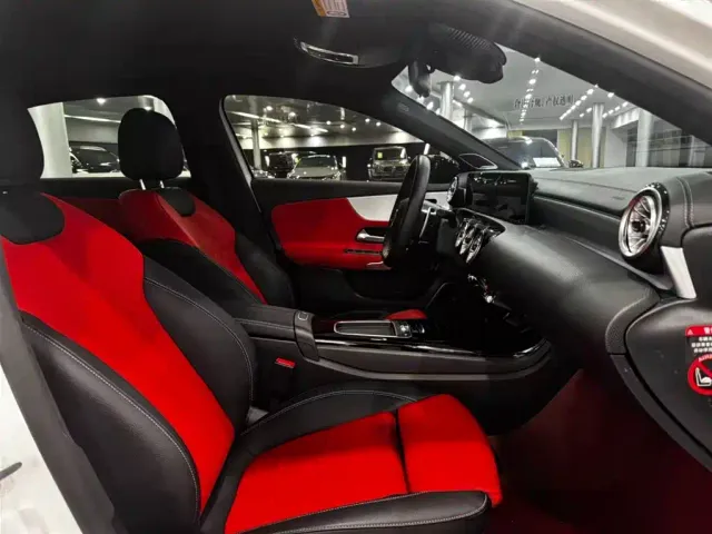 Mercedes-Benz A-Class AMG — Фото автомобиля 19