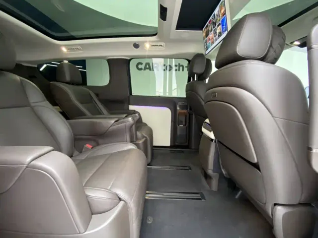 Li Auto MEGA — Фото автомобиля 21