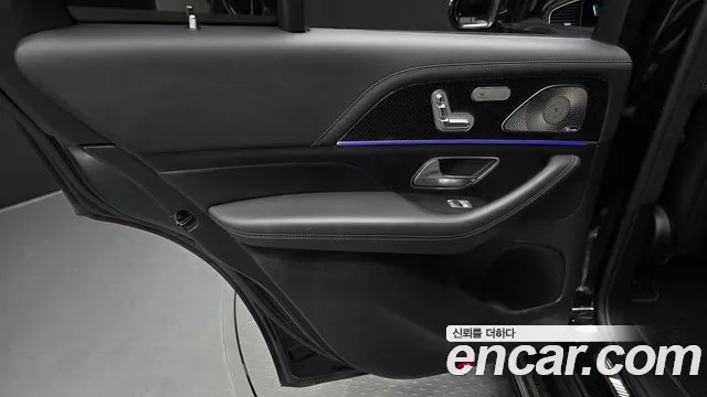 Mercedes-Benz GLE-Class — Фото автомобиля 14