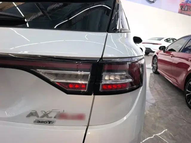 Dongfeng Fengshen AX7 — Фото автомобиля 23