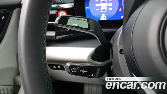 Porsche Macan — Фото автомобиля 23