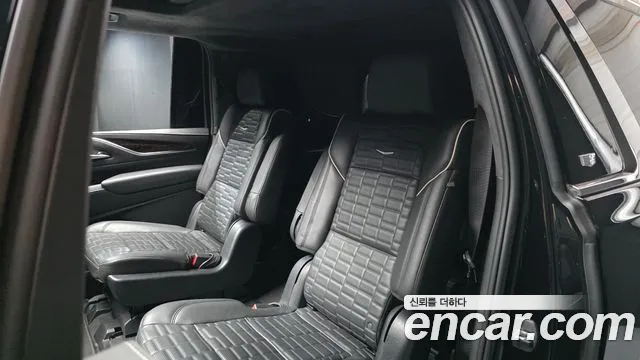 Cadillac Escalade Escalade 5 поколение — Фото автомобиля 10