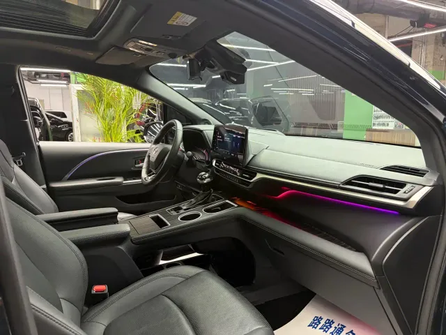 Toyota Granvia — Фото автомобиля 9