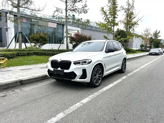 Фотография автомобиля — BMW X3