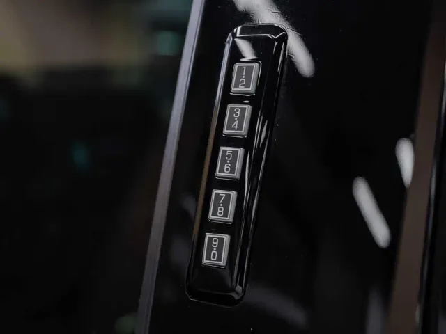Ford F-150 Raptor — Фото автомобиля 14