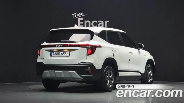 Kia Seltos — Фото автомобиля 2