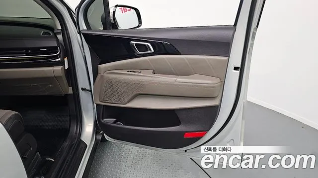 Kia Canival Новый Carnival 4 поколение HEV 9 мест Signature — Фото автомобиля 25