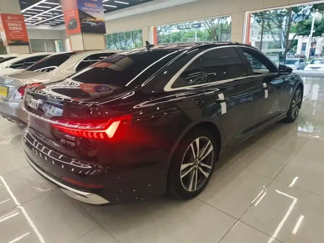 Audi A6L — Фото автомобиля 6