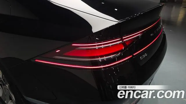 Genesis G90 Бензин 3.5 Turbo e-S/C AWD — Фото автомобиля 16