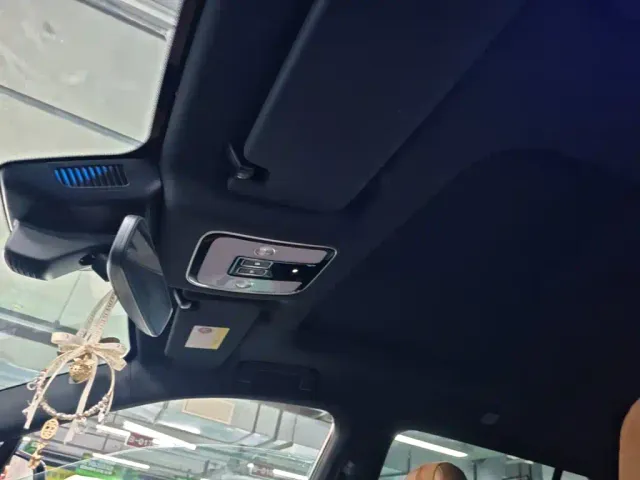Li Auto ONE — Фото автомобиля 17