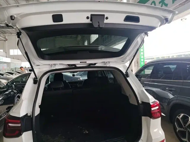 Roewe Roewe RX5 2025 PLUS 330TGI Auto Trend-Setting Smart Edition — Фото автомобиля 18