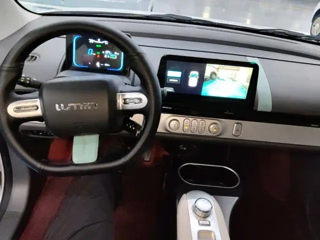 Changan Lumin — Фото автомобиля 9