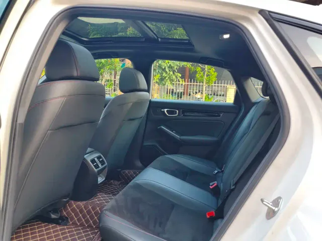 Honda Civic — Фото автомобиля 10