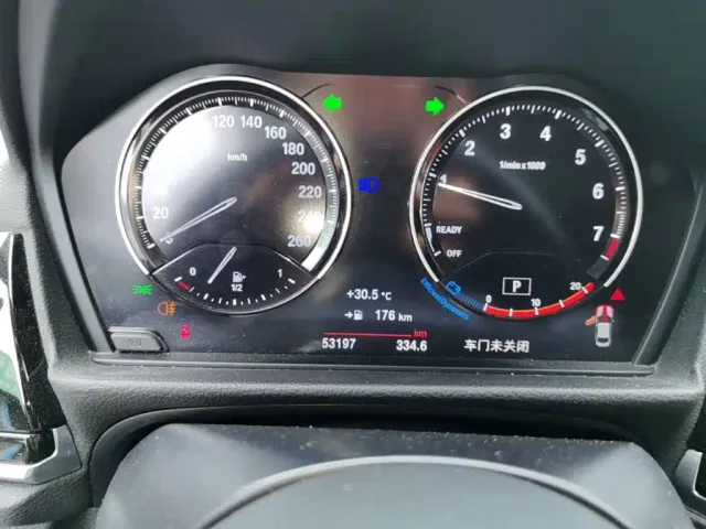 BMW 1 Series — Фото автомобиля 11