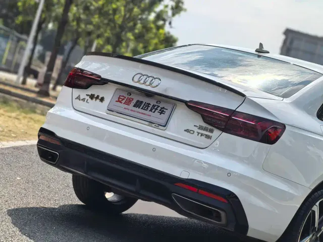 Audi A4L — Фото автомобиля 6