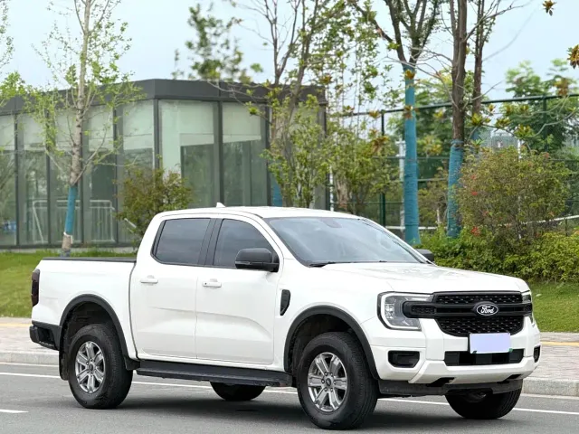 Ford Ranger — Фото автомобиля 3