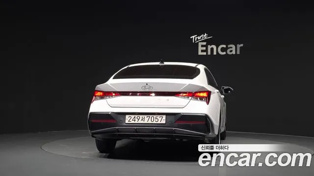 Hyundai Avante — Фото автомобиля 4